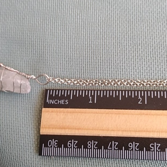 BEAUTIFUL WHITE WIRE WRAPPED CRYSTAL - Picture 6 of 7